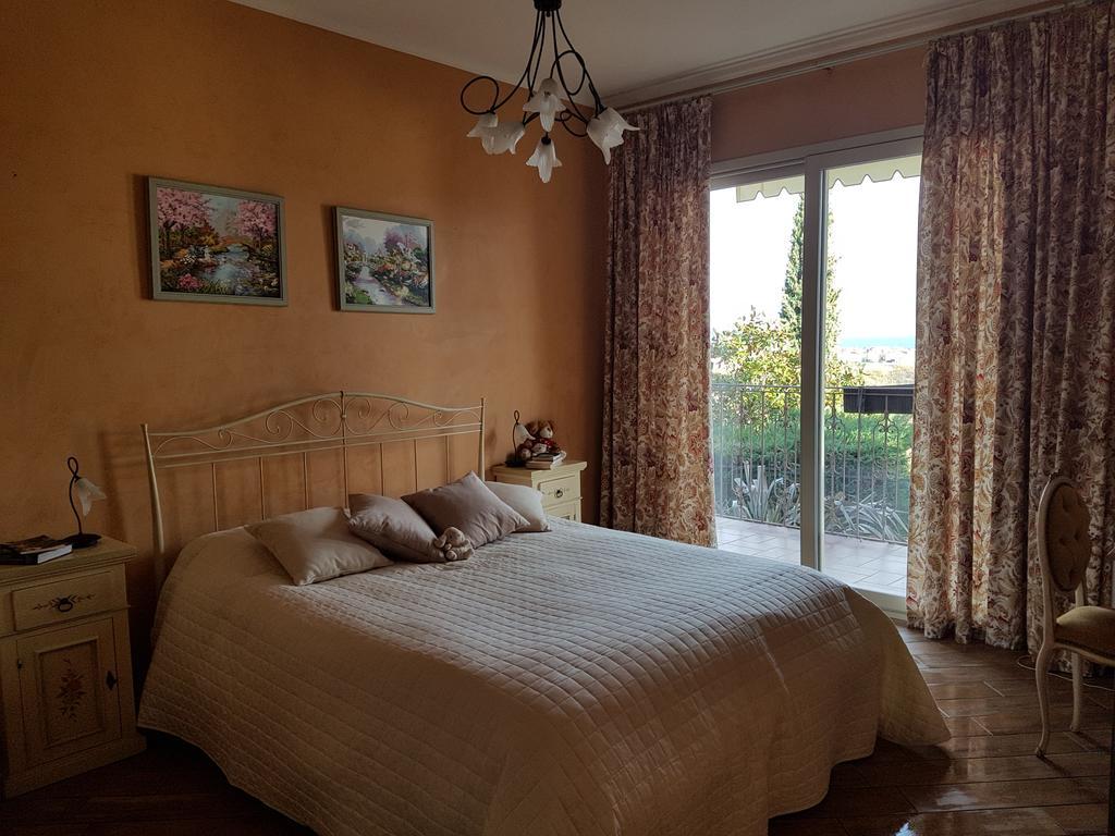 Villa Pineland Боргетто-Санто-Спирито Экстерьер фото