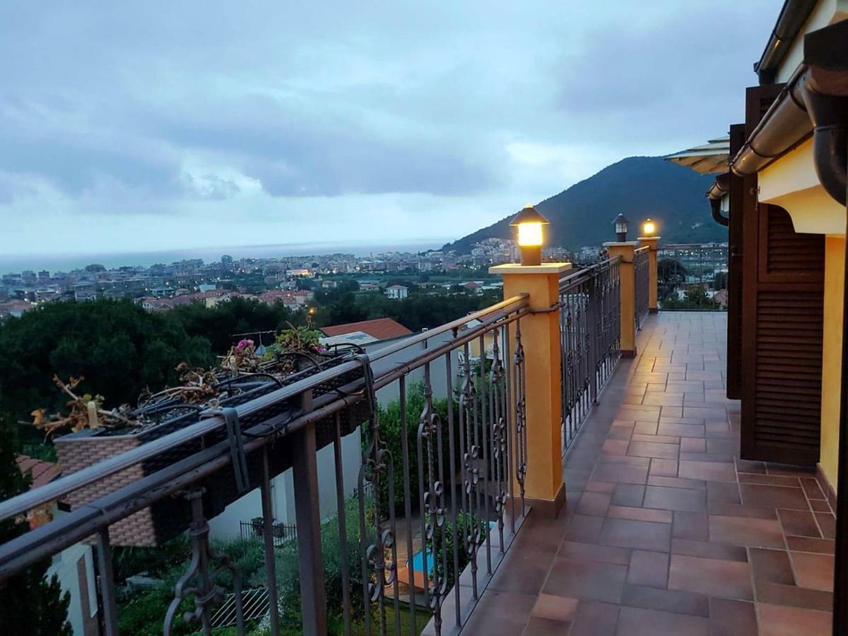 Villa Pineland Боргетто-Санто-Спирито Экстерьер фото